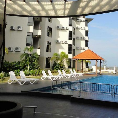 Cherloft@Samsuria Beach Residences Kampung Sungai Ular ภายนอก รูปภาพ